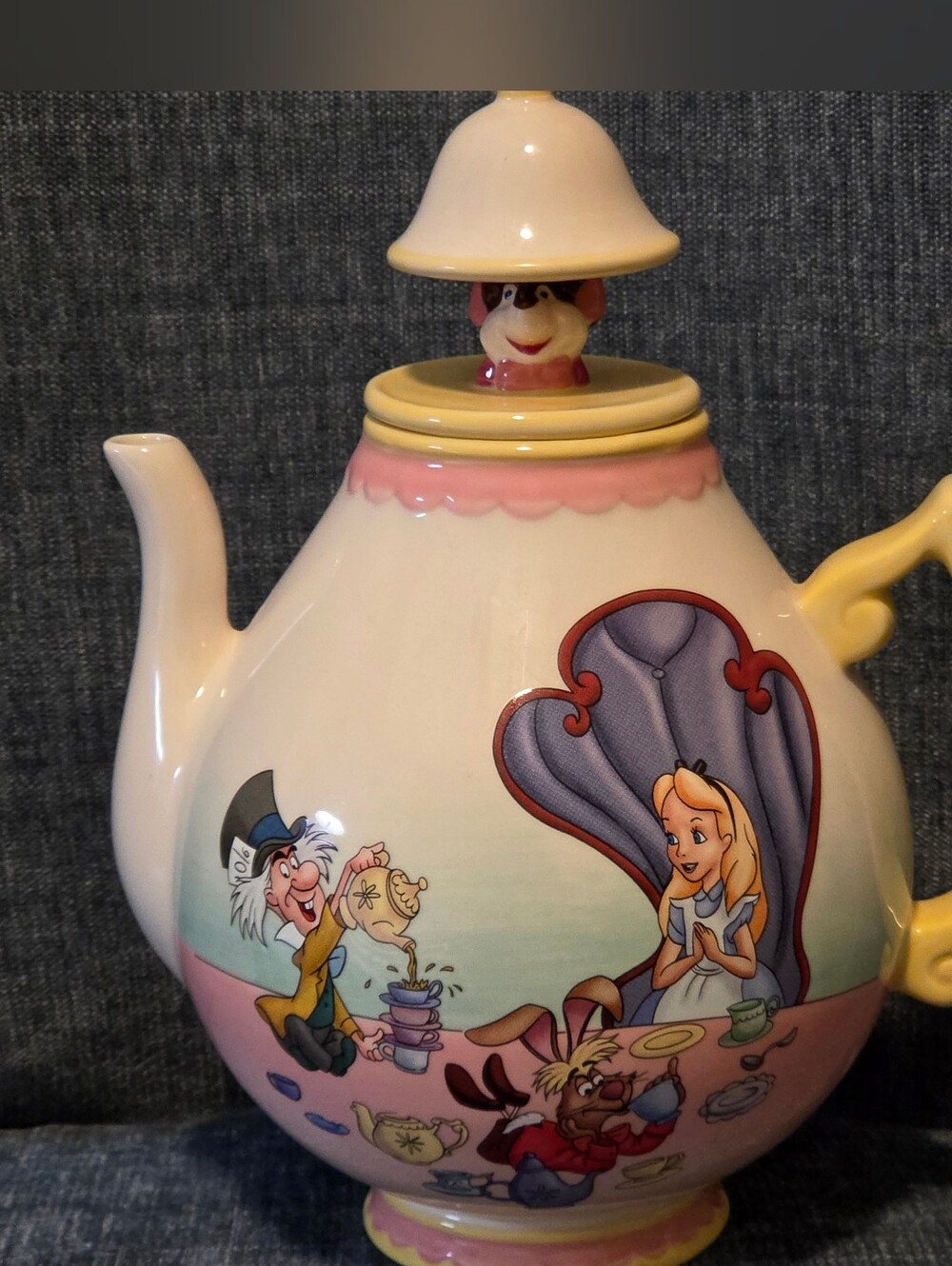 Disney Alice In Wonderland Dormouse Lid Rare Westland 35 oz. Ceramic Teapot New